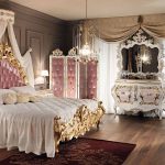 Оформленная спальня в стиле барокко