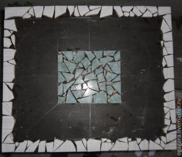 Мозаичный столик: превращение старого стола в красивый предмет интерьера, фото № 3