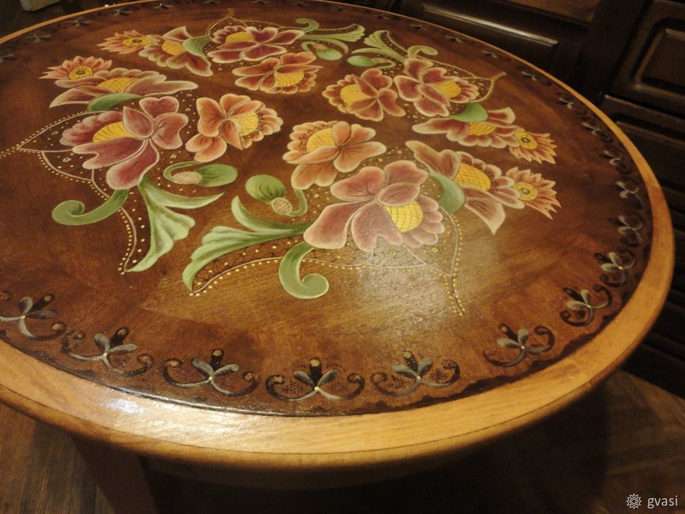 Новая жизнь старого стола: расписываем столешницу с использованием схемы старинной вышивки, фото № 24