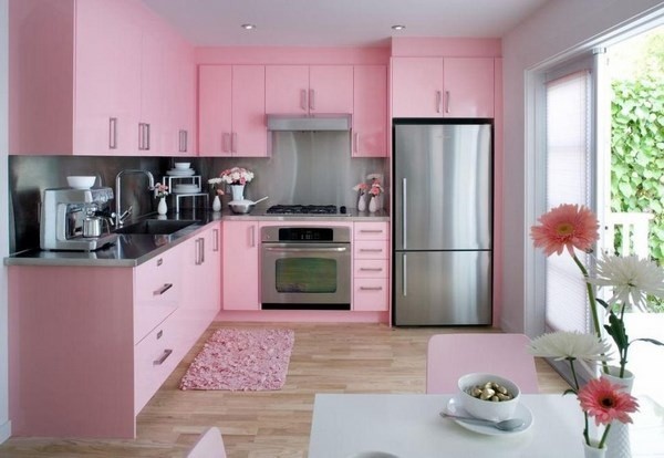 фасад кухни розового цвета 