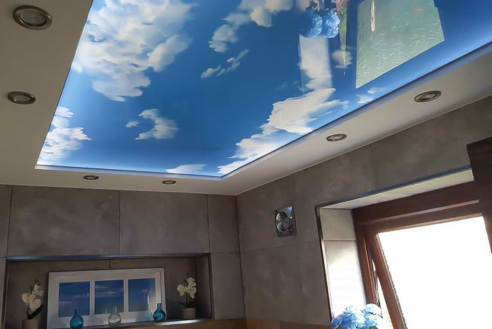потолок с изображением неба