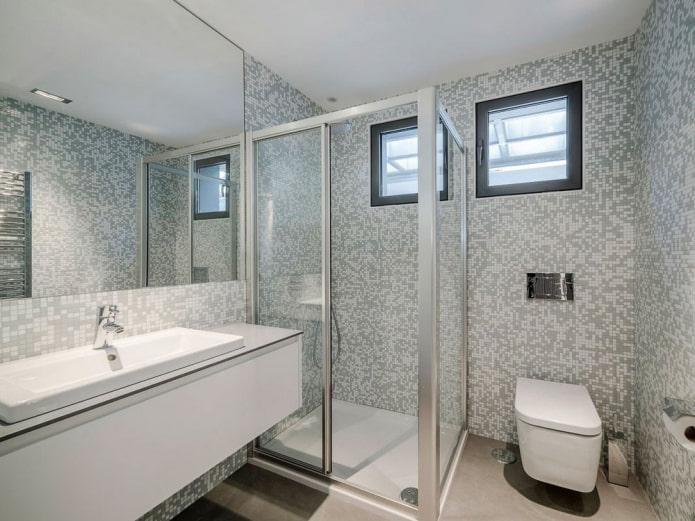 квадратная мозаика в интерьере ванной