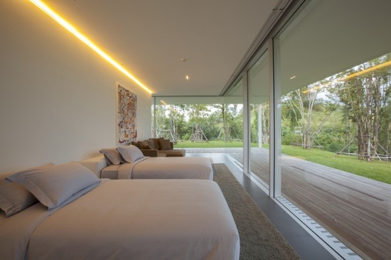 Красивая спальня в стиле минимализм