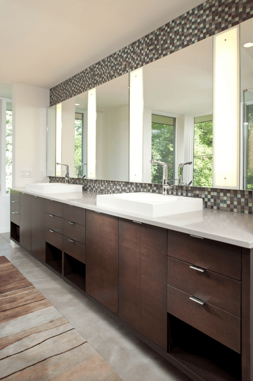 Оригинальный дизайн зеркала в интерьере ванной комнаты - Фото 13