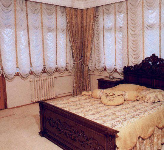 греческие шторы для спальни