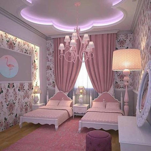 классическая детская комната для девочек в розовом цвете