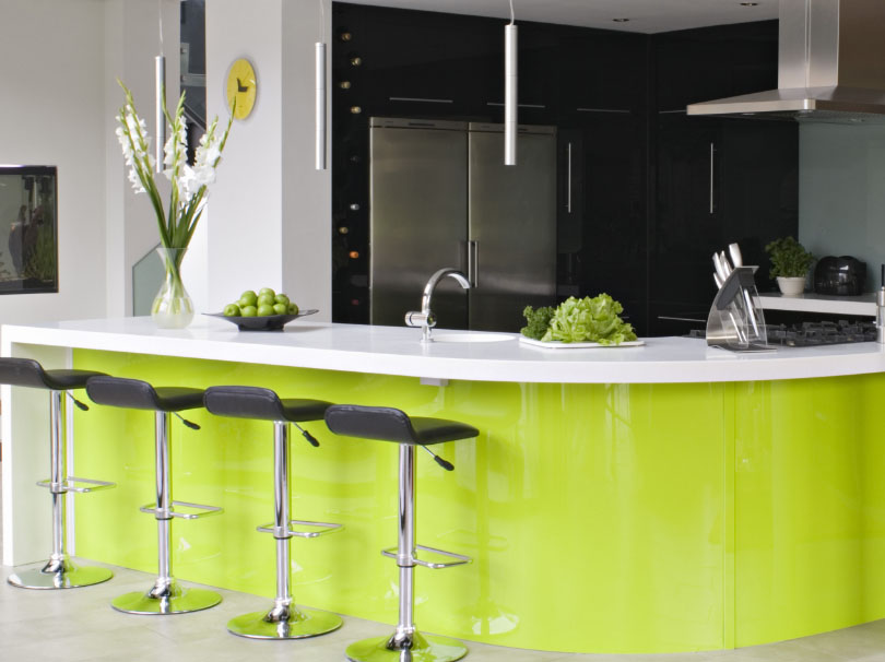 стол кухни в зеленом цвете