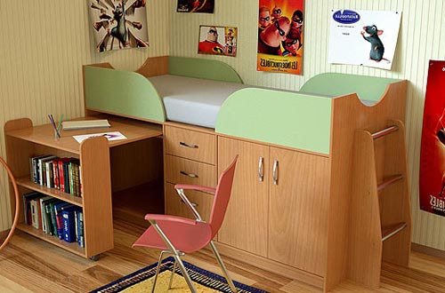 Шкаф и рабочее место для ребенка в интерьере квартиры студии
