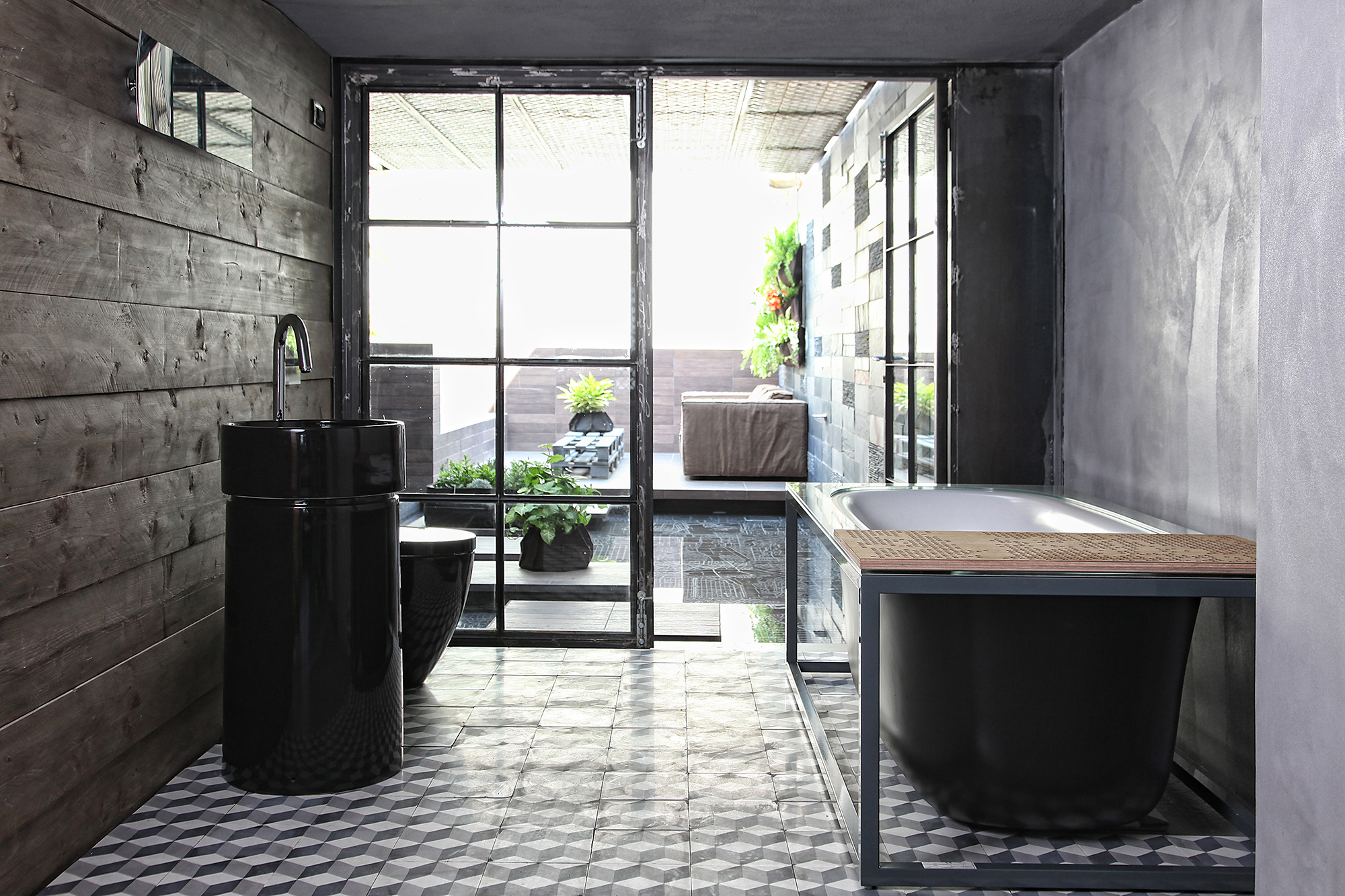 Черно-серая ванная комната в стиле лофт