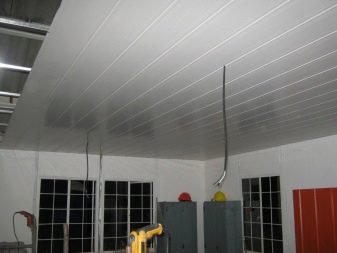 Потолок в гараже: как сделать и чем обшить
