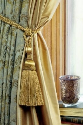 Аксессуары для штор: декор и фурнитура, красивые примеры в интерьере